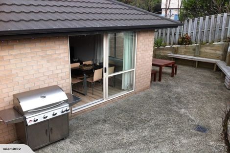 Photo of property in 1/20 Ellenbury Place, Stanmore Bay, Whangaparaoa, 0932