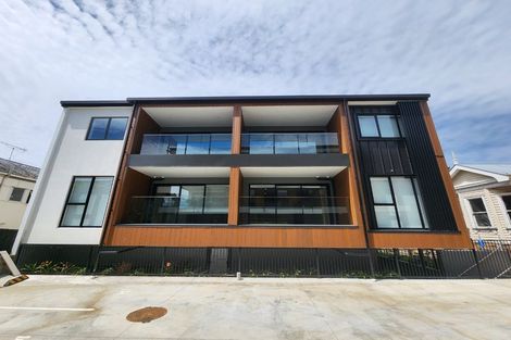 Photo of property in 64d Coronation Road, Mangere Bridge, Auckland, 2022