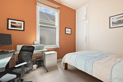 Photo of property in 10 Milton Street, Berhampore, Wellington, 6023