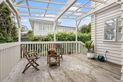 Photo of property in 184 Archers Road, Glenfield, Auckland, 0629