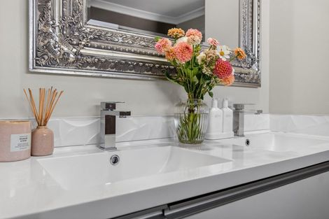 Photo of property in 3 Bickerstaffe Road, Maungaturoto, 0520