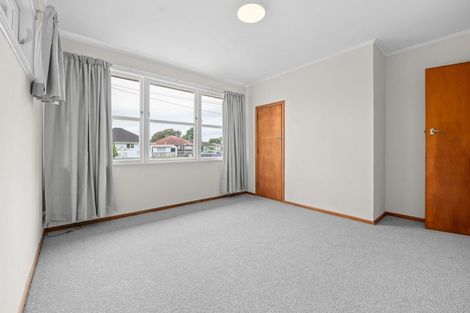 Photo of property in 36 Pollen Crescent, Melville, Hamilton, 3206