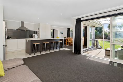 Photo of property in 18 Searle Drive, Patumahoe, Pukekohe, 2679