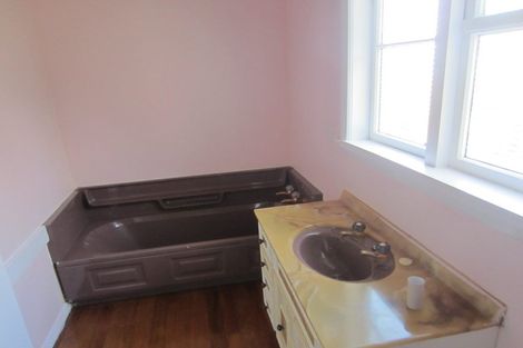 Photo of property in 3 Frederick Street, Tawa, Wellington, 5028