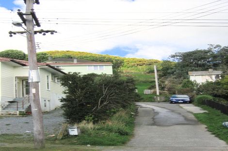 Photo of property in 35 Durham Street, Cannons Creek, Porirua, 5024
