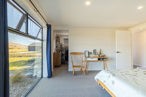 Photo of property in 1 Tussock Crescent, Twizel, 7901
