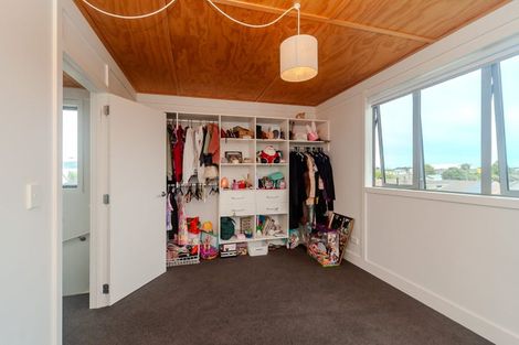 Photo of property in 5 Waihurihia Street, Otaki, 5512