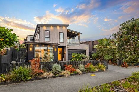 Photo of property in 7 Ruku Street, Long Bay, Auckland, 0630