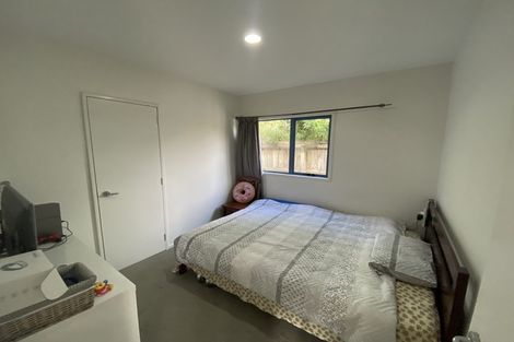 Photo of property in 1/19 Lowtherhurst Road, Massey, Auckland, 0614