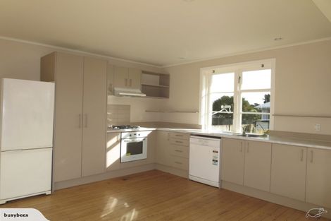 Photo of property in 35 Philomel Crescent, Bayswater, Auckland, 0622