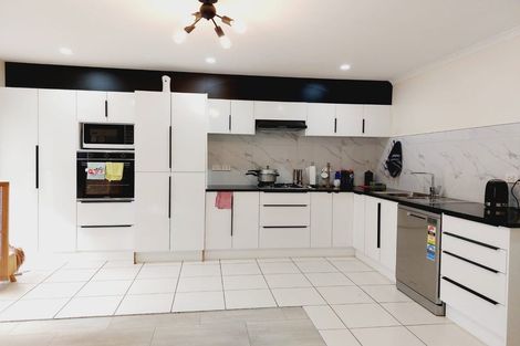 Photo of property in 8 Reins Road, Takanini, 2112