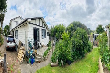 Photo of property in 15 Whaka Street, Maungaturoto, 0520