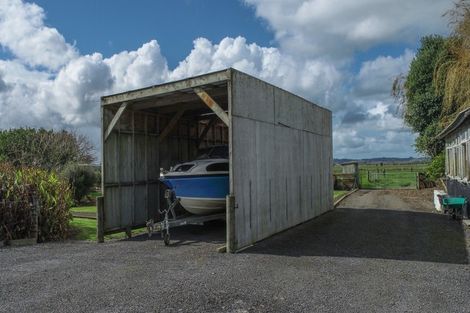Photo of property in 76 Robertson Road, Ruawai, 0591