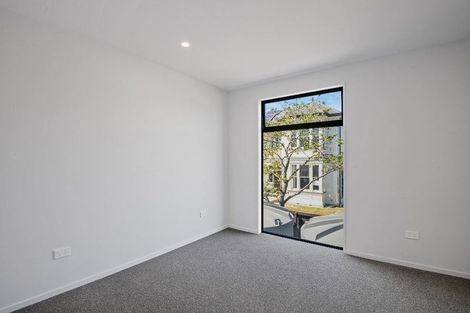 Photo of property in 5/10 New Brighton Road, Shirley, Christchurch, 8061