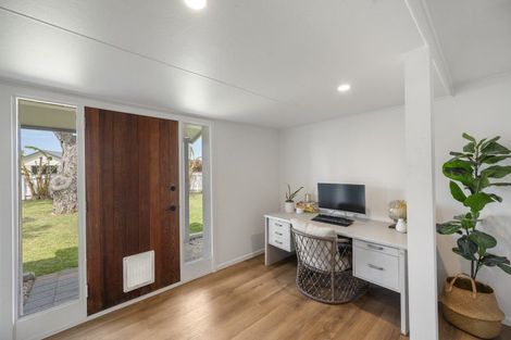 Photo of property in 8c Goddard Lane, Havelock North, 4130