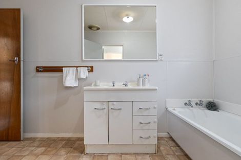 Photo of property in 87 College Street, Awapuni, Palmerston North, 4412