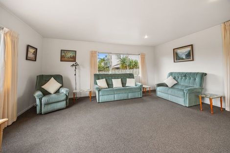 Photo of property in 16 Harbour Lights Close, West Harbour, Auckland, 0618