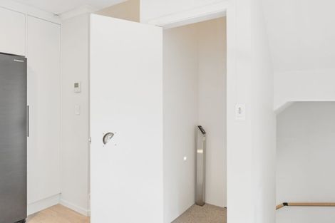 Photo of property in 2b Edgecumbe Street, Whitiora, Hamilton, 3200