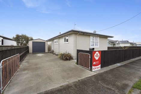 Photo of property in 12 Leeds Street, Milson, Palmerston North, 4414