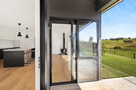 Photo of property in 571 Pakiri Road, Leigh, 0985