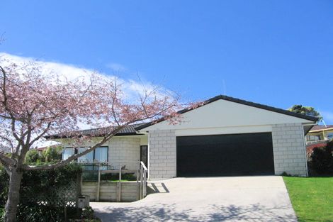 Photo of property in 18 Summerhaven Place, Ohauiti, Tauranga, 3112
