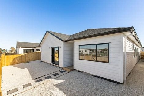 Photo of property in 4 Kakabeak Way, Takanini, 2110