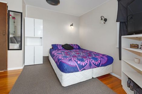 Photo of property in 33a Herewini Street, Titahi Bay, Porirua, 5022