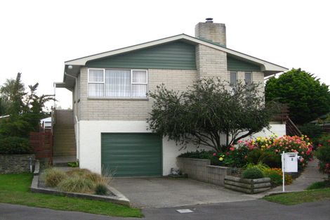Photo of property in 2 Edith Street, Fairfield, Dunedin, 9018