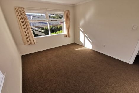 Photo of property in 4a Thurleigh Grove, Karori, Wellington, 6012