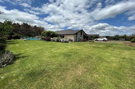 Photo of property in 127 Mcrobbie Road, Kingseat, Papakura, 2580