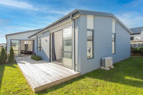 Photo of property in 26 Knightia Drive, Papamoa Beach, Papamoa, 3118