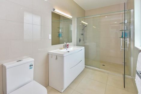 Photo of property in 22 Kilmacrennan Drive, Rosehill, Papakura, 2113