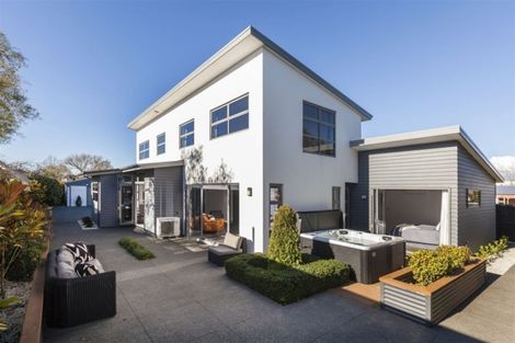 Photo of property in 15a Tomes Road, St Albans, Christchurch, 8052