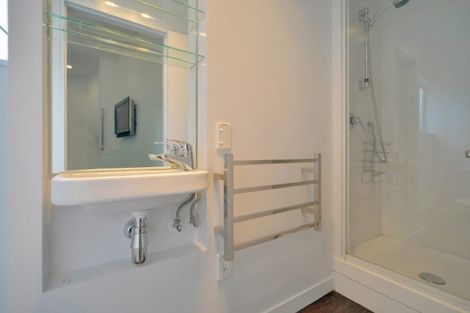 Photo of property in 11 Judges Bay Road, Parnell, Auckland, 1052