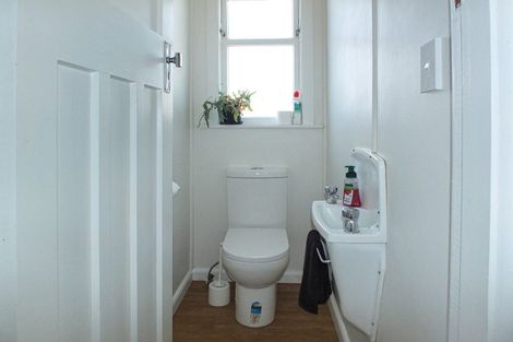 Photo of property in 19 Johnston Street, Foxton, 4814