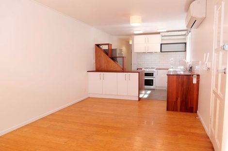 Photo of property in 45a Randwick Road, Northland, Wellington, 6012