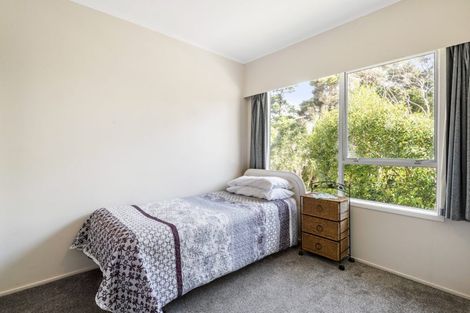 Photo of property in 2/31 Sispara Place, Beach Haven, Auckland, 0626