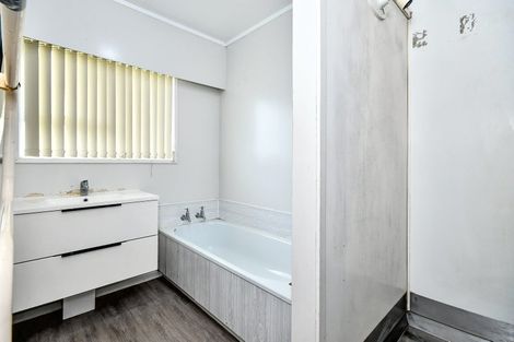 Photo of property in 2/162 Porchester Road, Papakura, 2110