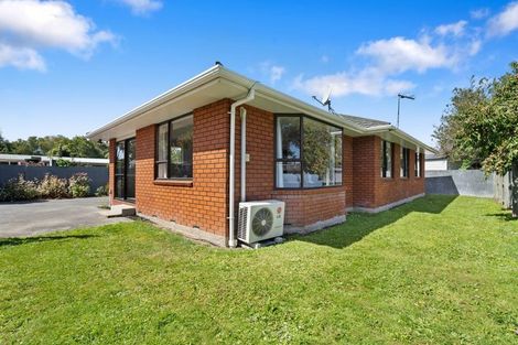 Photo of property in 2/52 Truman Road, Bryndwr, Christchurch, 8053