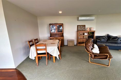 Photo of property in 140 Wattle Bay Road, Manukau Heads, Waiuku, 2684