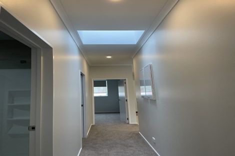 Photo of property in 26a Taikura Avenue, Red Beach, 0932