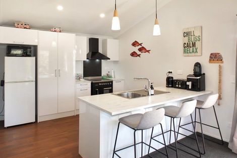 Photo of property in 22 Holben Parade, Foxton Beach, Foxton, 4815