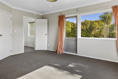 Photo of property in 18 Scenic Heights, Acacia Bay, Taupo, 3330