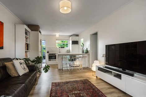 Photo of property in 2/69a Landscape Road, Mount Eden, Auckland, 1024