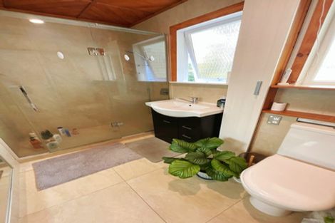 Photo of property in 194a Onewa Road, Birkenhead, Auckland, 0626