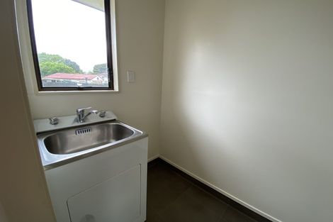 Photo of property in 8 Purcell Place, Melville, Hamilton, 3206