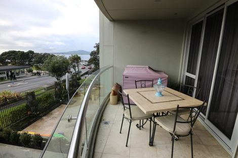 Photo of property in 1/7 The Promenade, Takapuna, Auckland, 0622