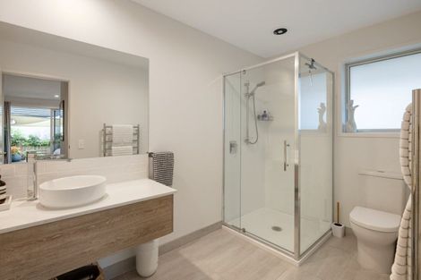 Photo of property in 5 Hanlow Place, Pyes Pa, Tauranga, 3112