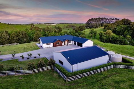 Photo of property in 489 Smart Road, Hillsborough, New Plymouth, 4372
