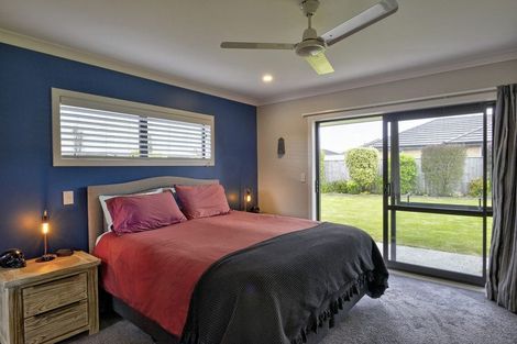 Photo of property in 19 Feist Street, Carterton, 5713